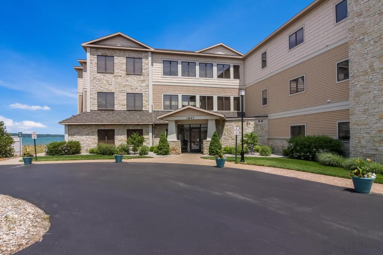 Sugar Beach Villa 1012 Luxury Waterfront Condo Traverse City Exterior foto